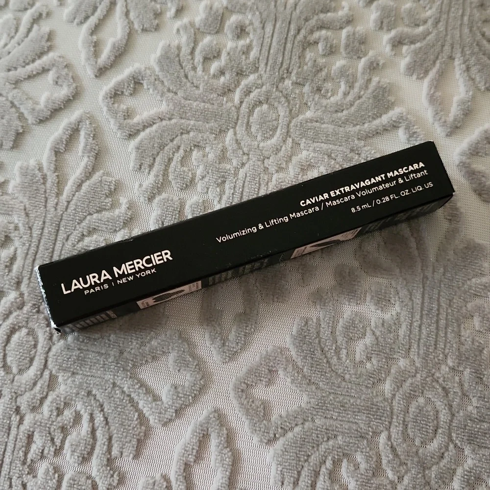 Laura Mercier, Caviar Extravagant Mascara, Black